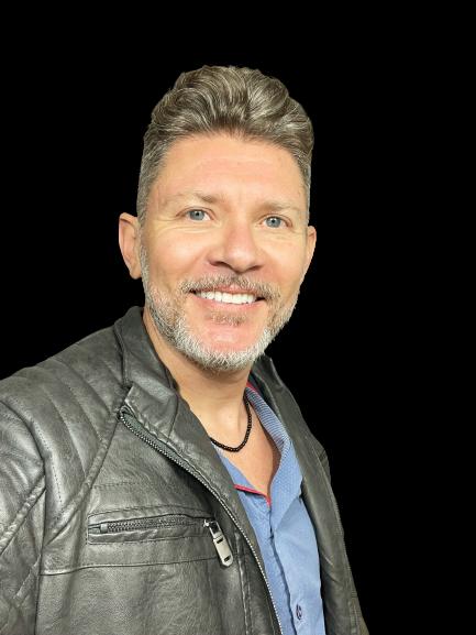 Professor Rodrigo de Matos